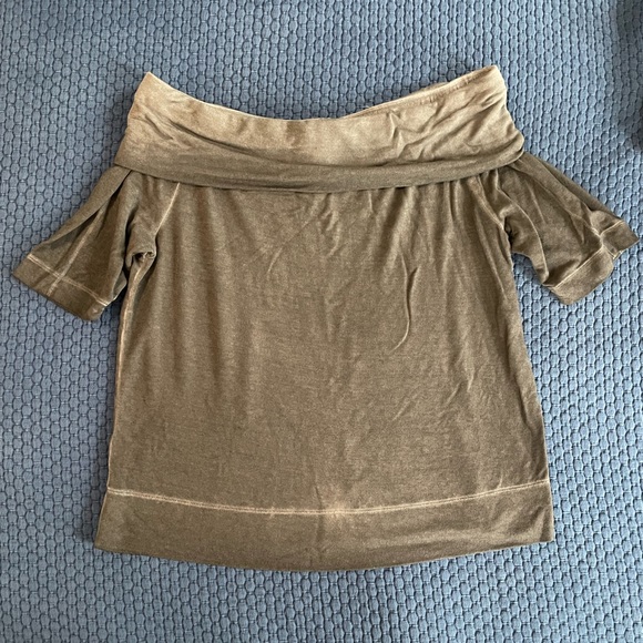 Lou & Grey Tops - NWOT Lou & Grey Top